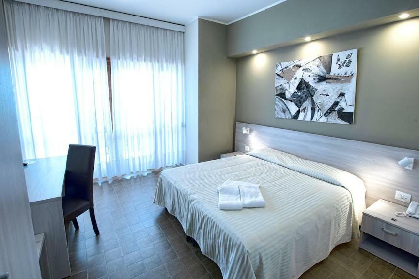Hotel Scacciapensieri Нетуно Екстериор снимка