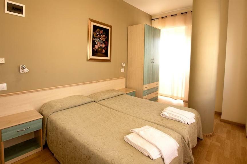 Hotel Scacciapensieri Нетуно Екстериор снимка
