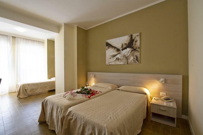 Hotel Scacciapensieri Нетуно Екстериор снимка