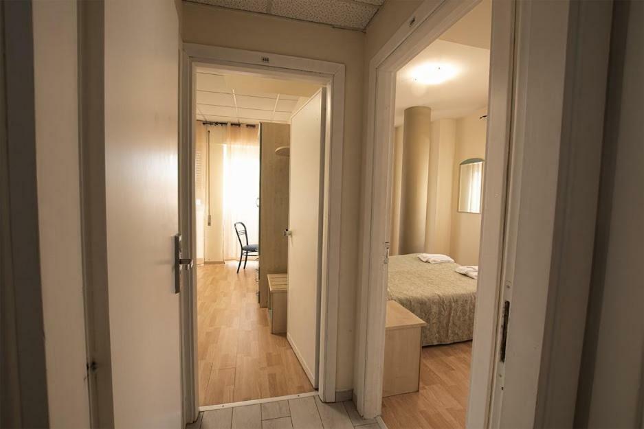 Hotel Scacciapensieri Нетуно Екстериор снимка