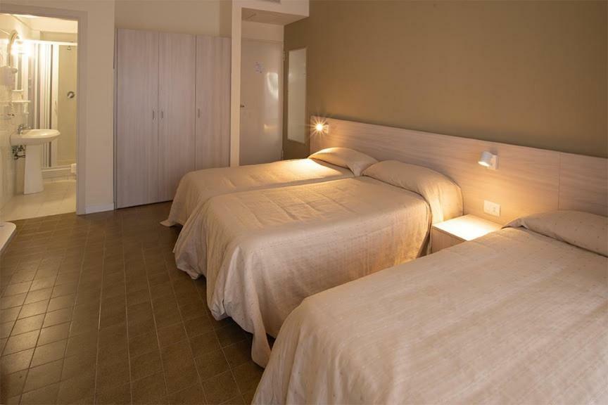 Hotel Scacciapensieri Нетуно Екстериор снимка