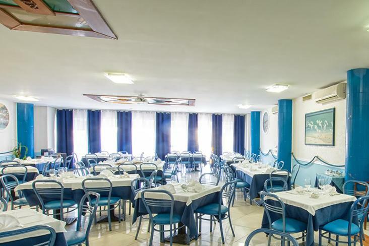 Hotel Scacciapensieri Нетуно Екстериор снимка