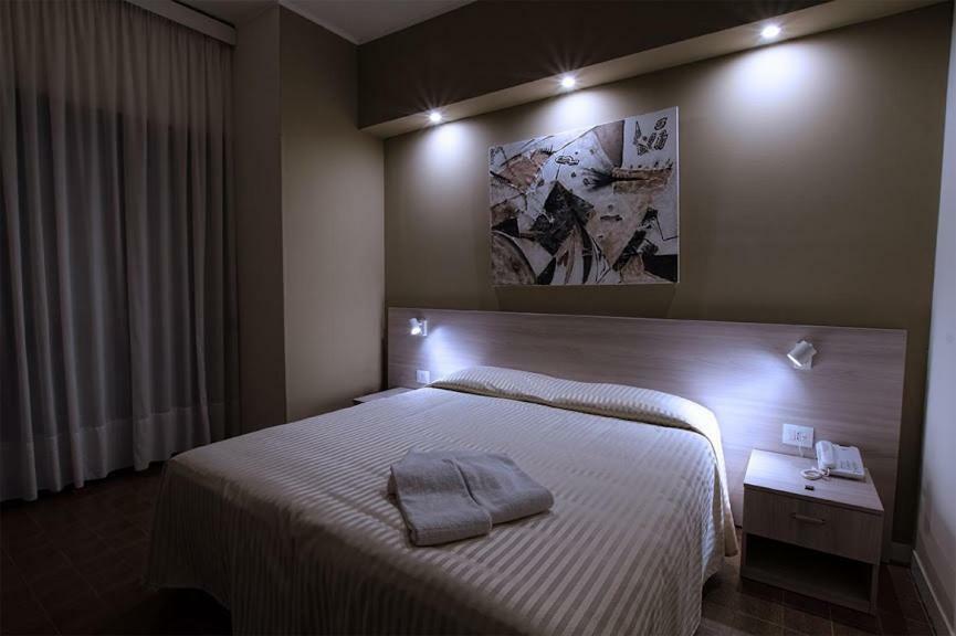 Hotel Scacciapensieri Нетуно Екстериор снимка