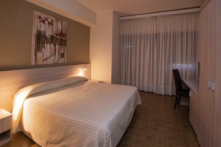 Hotel Scacciapensieri Нетуно Екстериор снимка