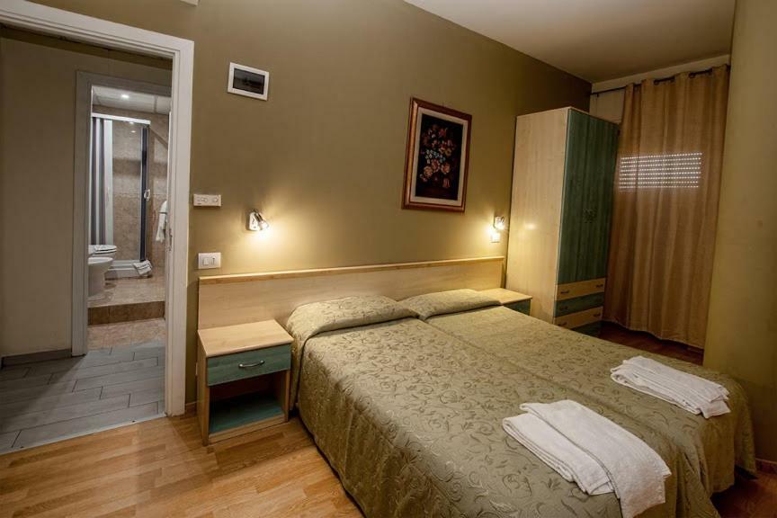 Hotel Scacciapensieri Нетуно Екстериор снимка