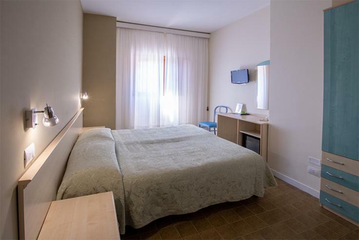 Hotel Scacciapensieri Нетуно Екстериор снимка