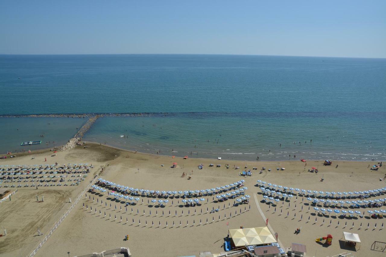Hotel Scacciapensieri Нетуно Екстериор снимка